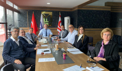 YÖDAK Başkanı Prof. Dr. Turgay Avcı başkanlığında YÖDAK  “Kıbrıs Sağlık ve Toplum Bilimleri Üniversitesi’nde yürütülen polis soruşturması, tutuklamalar ve iddialarla ilgili olağanüstü toplantıyı gerçekleştirdi.
